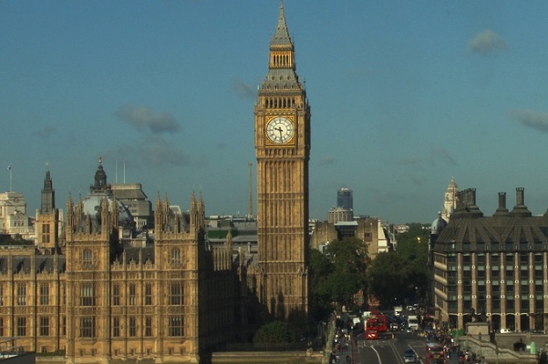 Big Ben in London - an interesting place to see while studying English in London